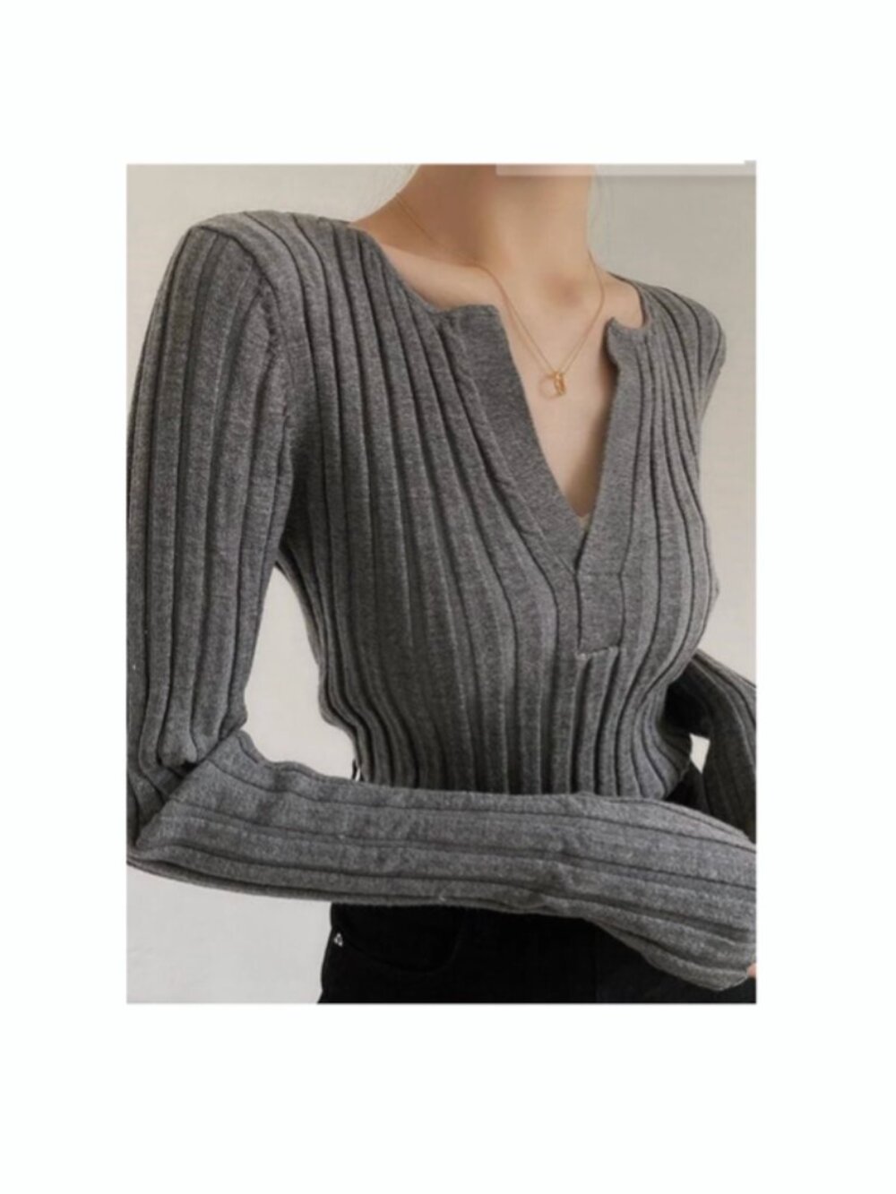 Solid Textured V-neck Knit Top